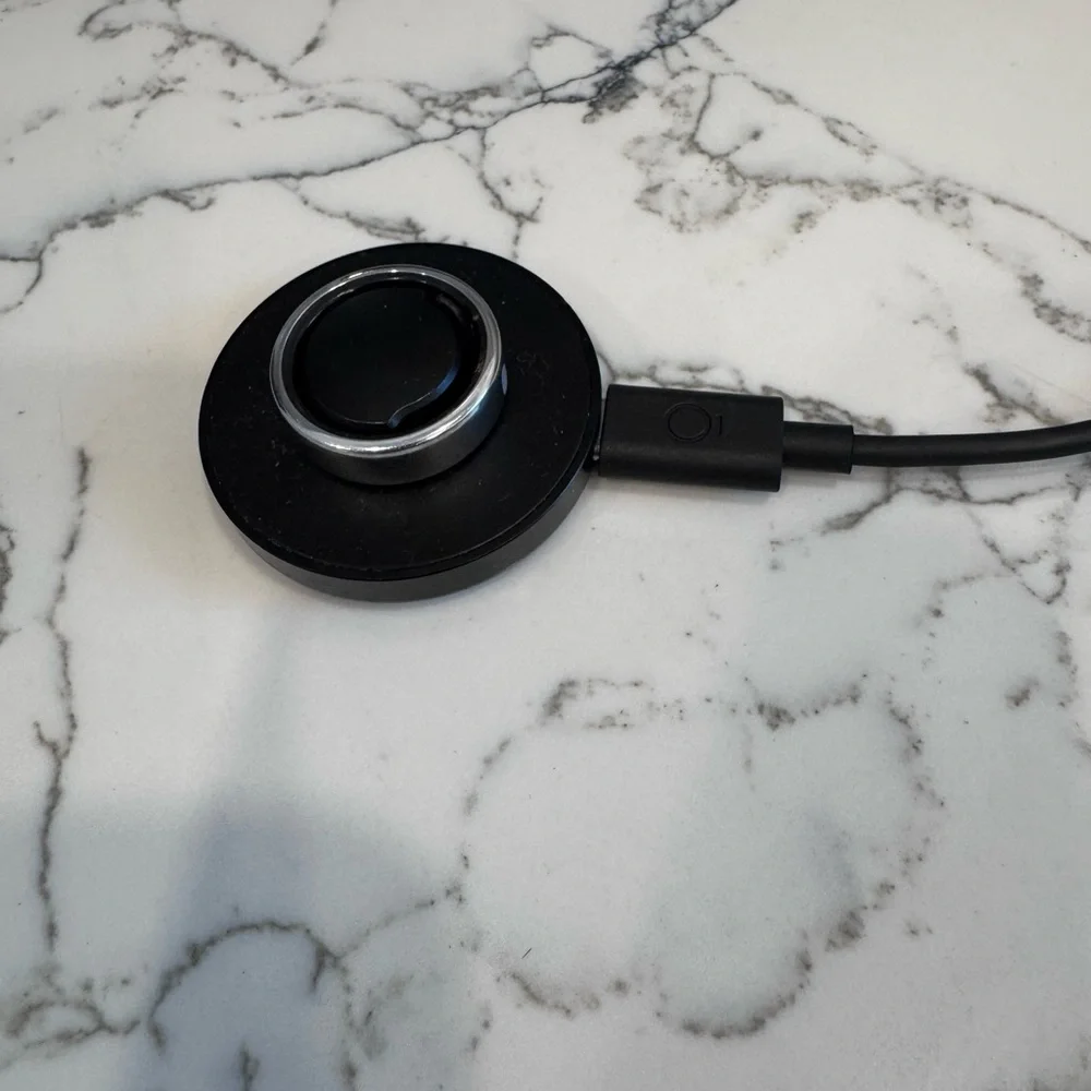 Black Magnetic Wireless Charger Disc